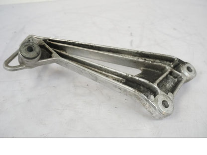 Vänster sida på Fotpinnefäste från en Honda VFR 750 -1994 motorcykel.