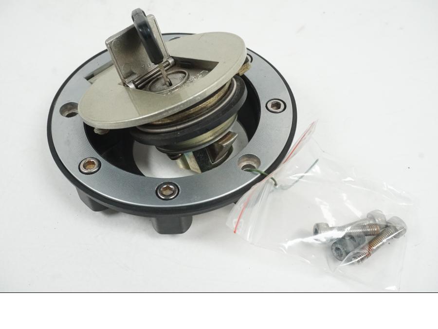 Höger sida på Låssats från en Yamaha YZF R6 -2006 motorcykel.