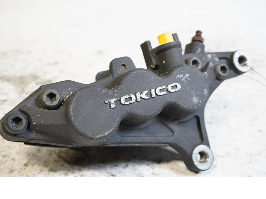 Framsidan på Bromsok från en Suzuki GSX-R 750 -1997 motorcykel.