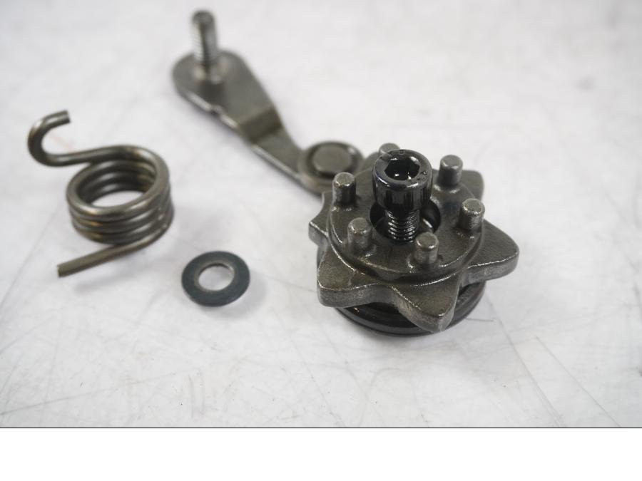 Baksidan på Växelassistans från en KTM 125 Duke -2017 motorcykel.