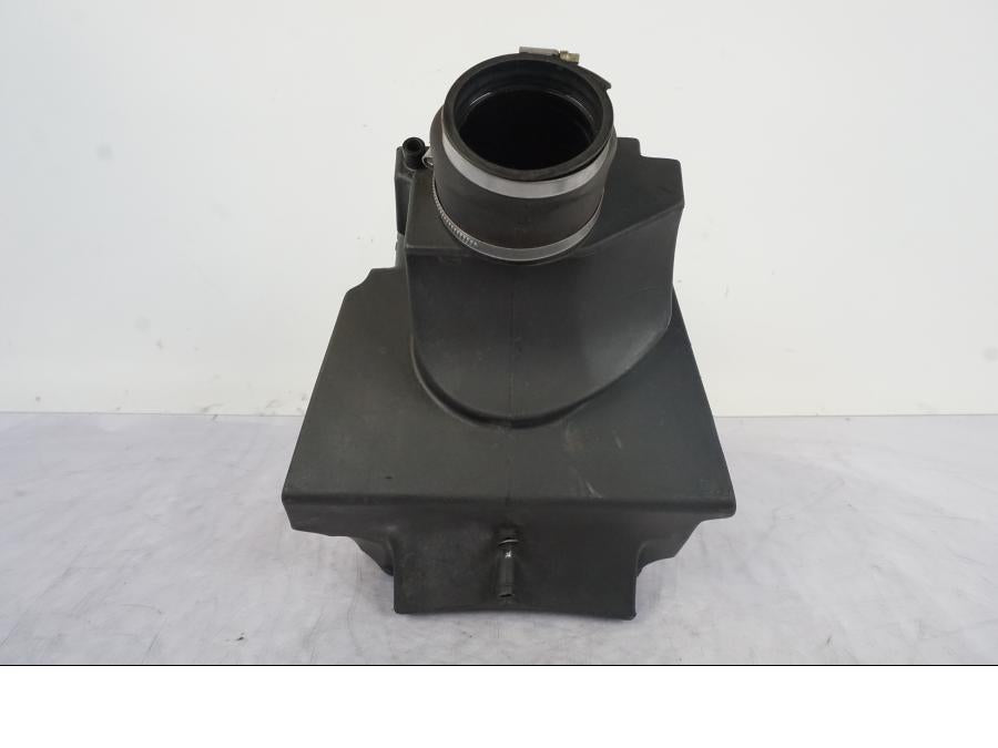 Höger sida på Luftburk från en KTM 640 SM -2005 motorcykel.