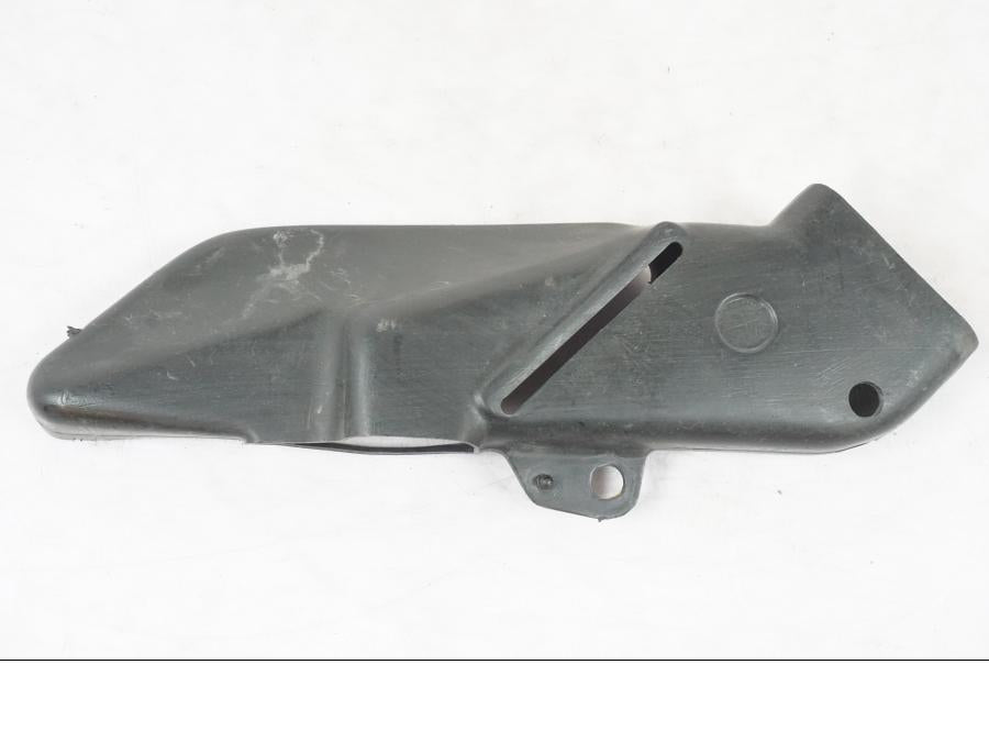 Framsidan på Luftintag från en Honda CBR 1000 F -1999 motorcykel.