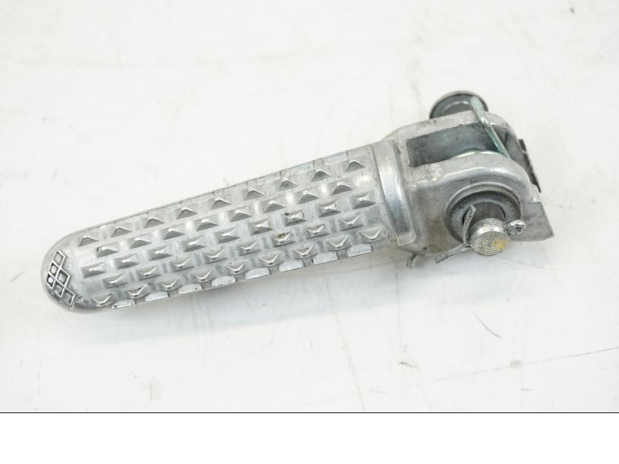 Framsidan på Fotpinne från en Honda CBR 650 R -2019 motorcykel.