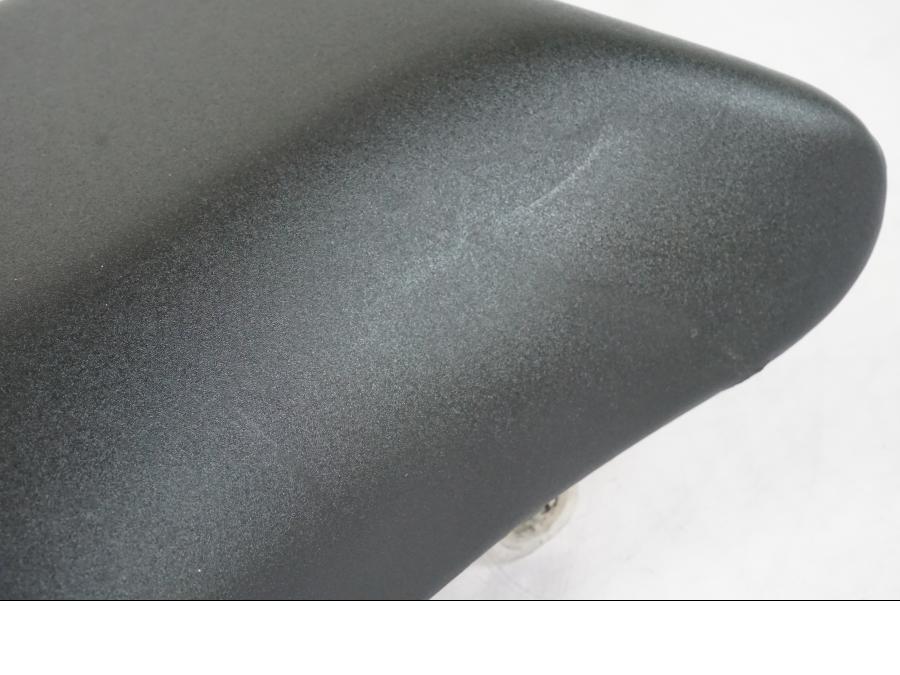 Baksidan på Sadel från en Suzuki GSX-R 600 -2007 motorcykel.