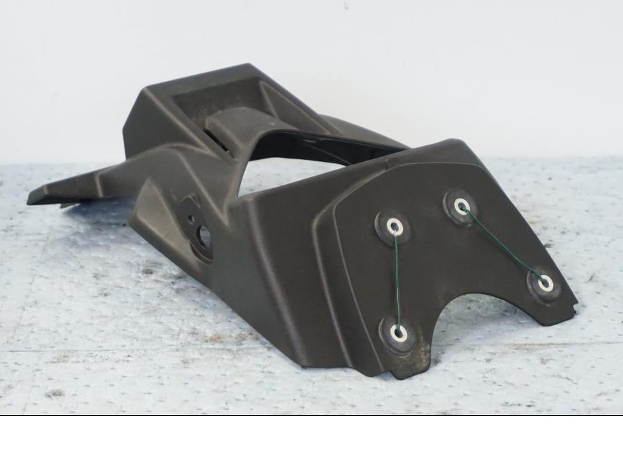 Snett uppifrån på Skylthållare från en Suzuki GSX 1300 BK -2008 motorcykel.