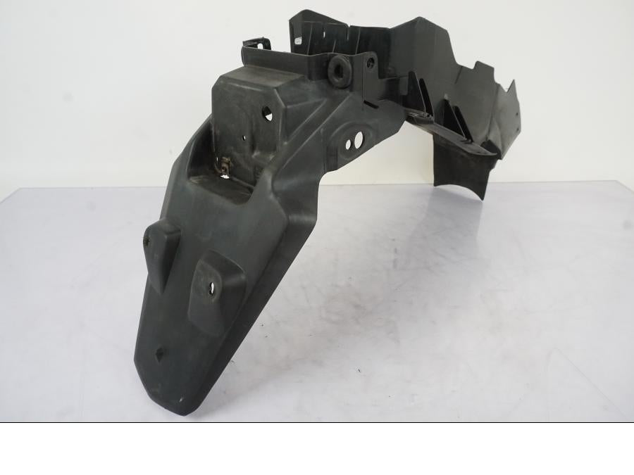 Framsidan på Undertail från en Honda CBR 125 R -2006 motorcykel.