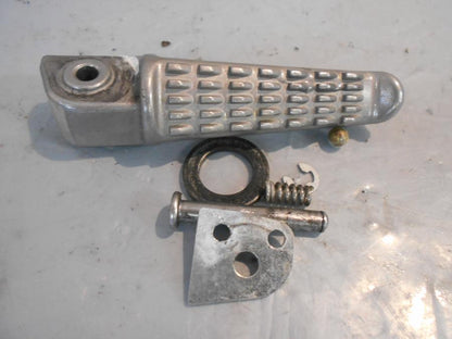 Framsidan på Fotpinne från en Kawasaki Z 900 -2018 motorcykel.