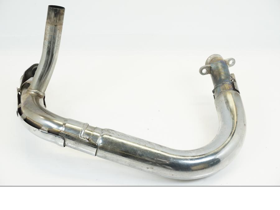 Vänster sida på Grenrör från en Triumph Speedmaster -2006 motorcykel.