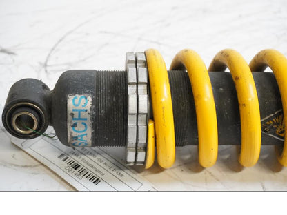 Höger sida på Stötdämpare från en Yamaha BT 1100 -2002 motorcykel.