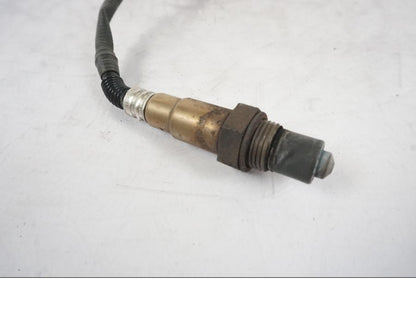 Baksidan på Lambdasond från en KTM 790 Duke -2019 motorcykel.