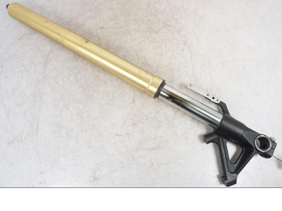 Framsidan på Gaffelben från en Triumph Tiger -2009 motorcykel.