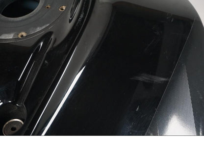 Extrabild2 på Bensintank från en KTM 1290 Super Duke R -2015 motorcykel.