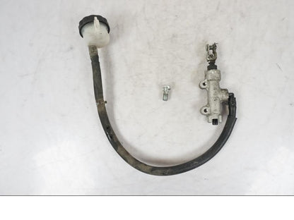 Framsidan på Bromshuvudcylinder från en Kawasaki Versys 650 -2014 motorcykel.