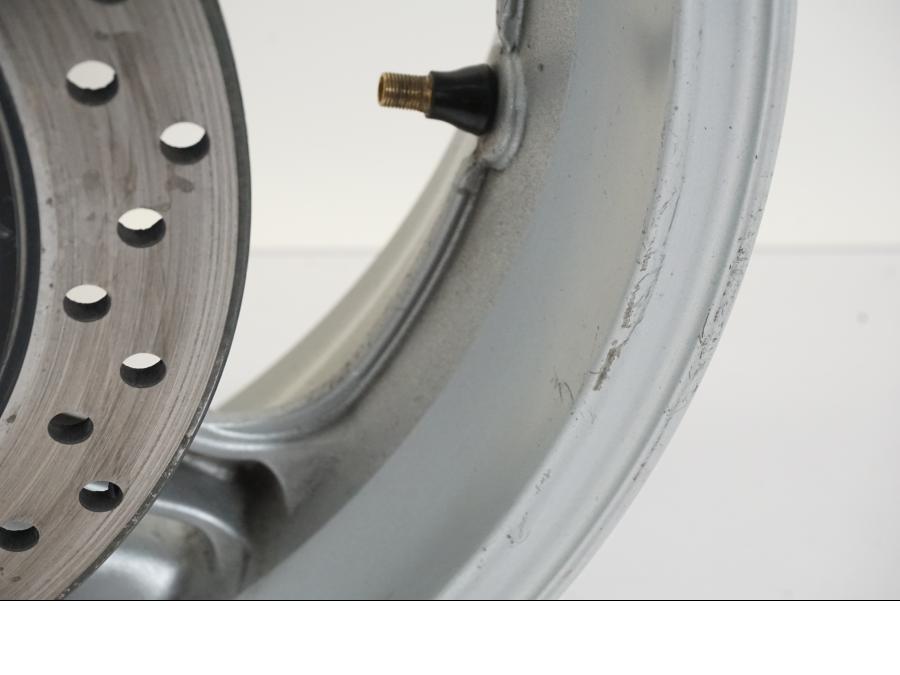 Extrabild4 på Hjulpaket från en Honda NT 700 -2008 motorcykel.