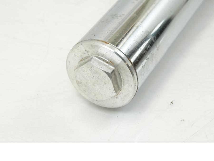 Extrabild1 på Gaffelben från en Yamaha XSR 700 -2016 motorcykel.