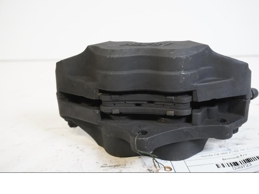 Höger sida på Bromsok från en Honda CB 900 F Hornet -2002 motorcykel.