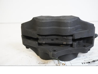 Höger sida på Bromsok från en Honda CB 900 F Hornet -2002 motorcykel.