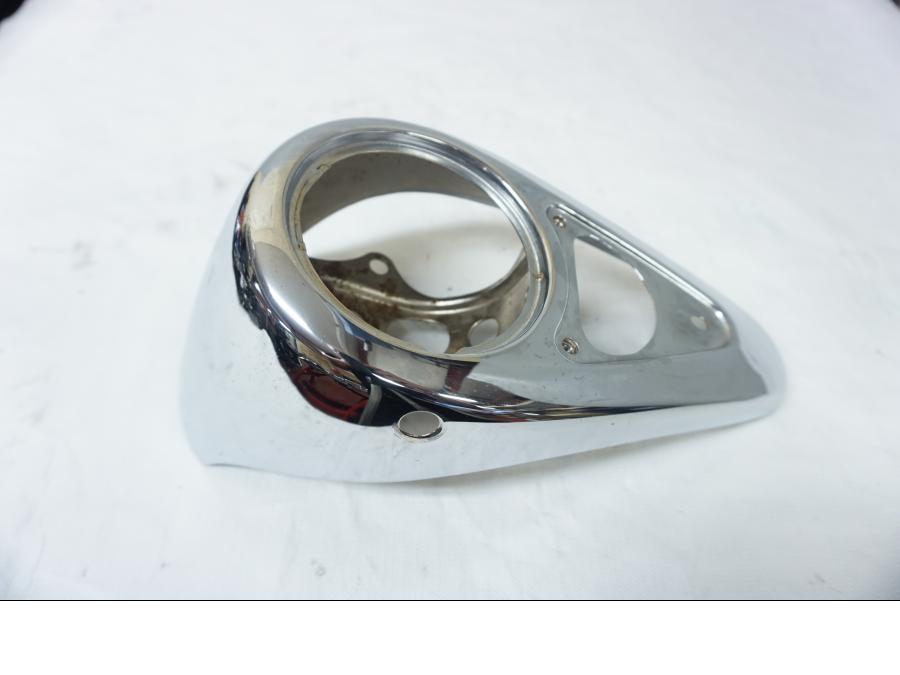 Vänster sida på Instrumentkonsoll från en Kawasaki VN 800 -1996 motorcykel.