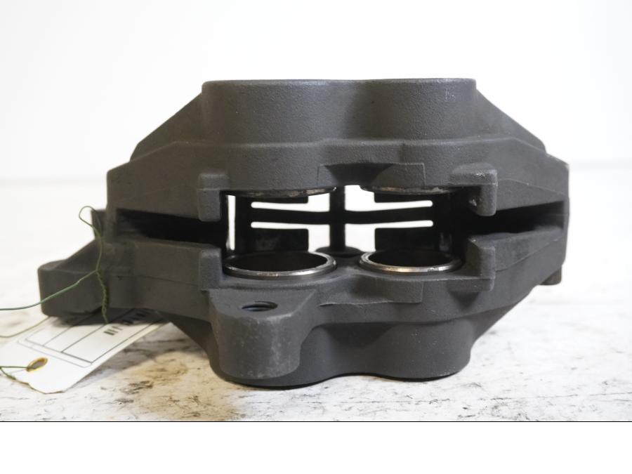 Höger sida på Bromsok från en Triumph Speed Triple -2001 motorcykel.