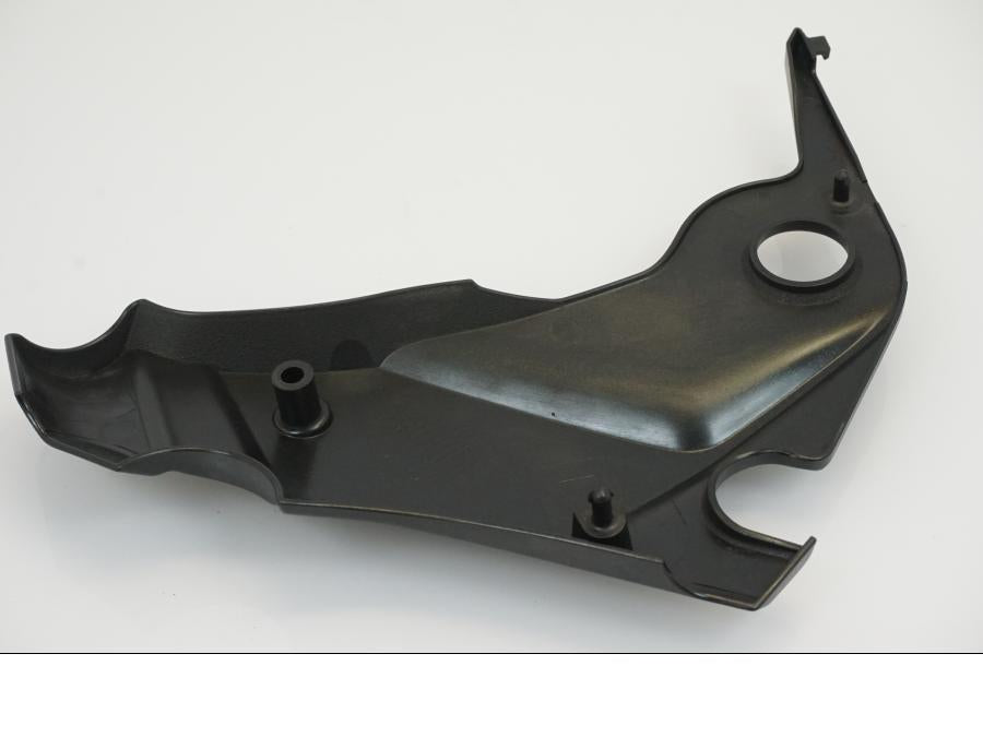 Snett uppifrån på Ramplast från en Kawasaki ER-6N -2009 motorcykel.