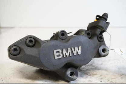 Framsidan på Bromsok från en BMW R 1200 GS -2006 motorcykel.