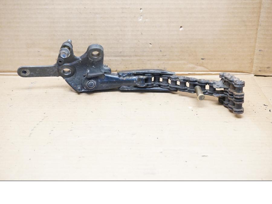 Framsidan på Sidostöd från en Suzuki GSX 1300 R -2001 motorcykel.