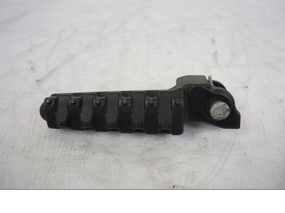 Snett uppifrån på Fotpinne från en KTM 1290 Super Duke -2019 motorcykel.