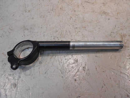 Framsidan på Styre från en Kawasaki ZX-10R -2008 motorcykel.