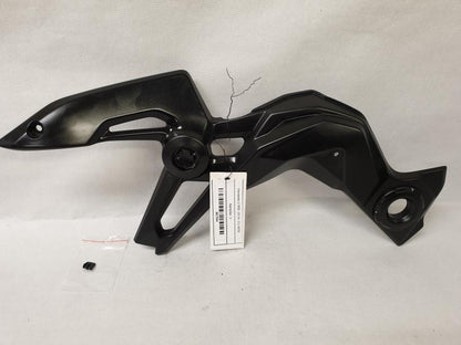 Framsidan på Ramplast från en Kawasaki Z 900 -2020 motorcykel.