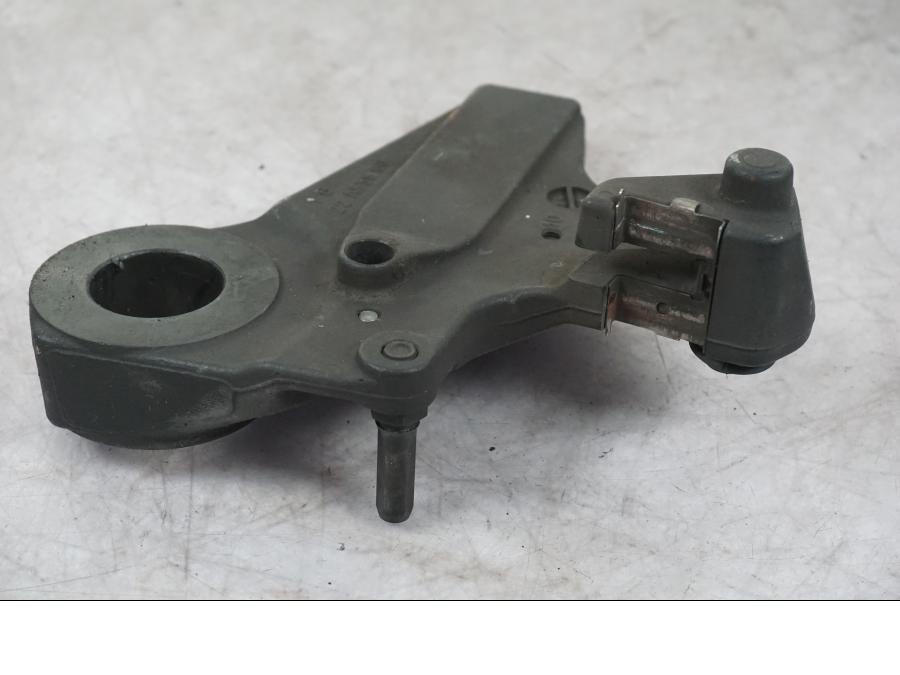 Extrabild3 på Bromsoksfäste från en BMW S 1000 RR -2011 motorcykel.