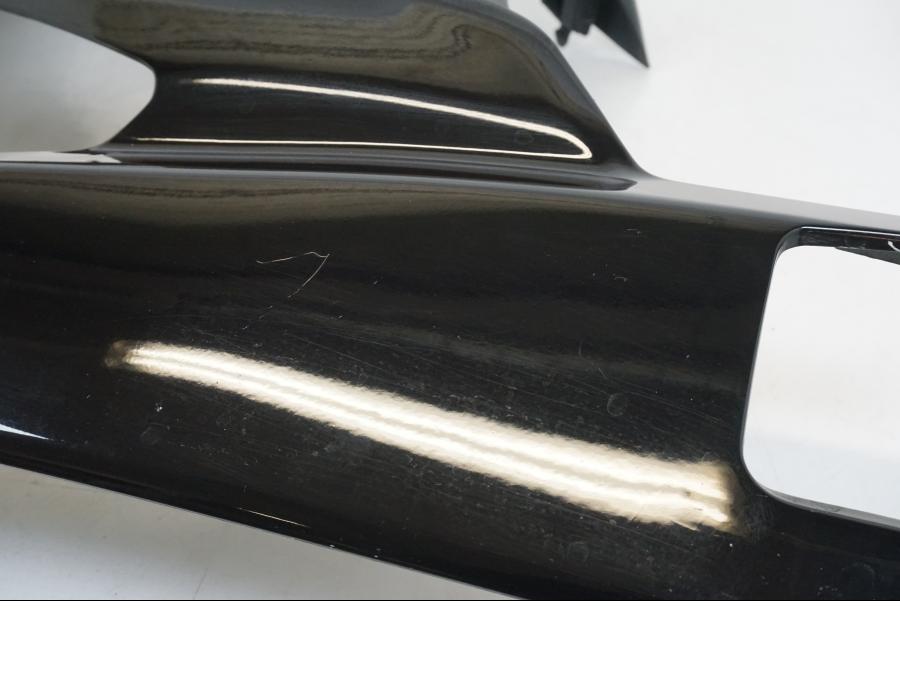 Höger sida på Sidkåpa från en Suzuki GSX-R 1000 -2005 motorcykel.