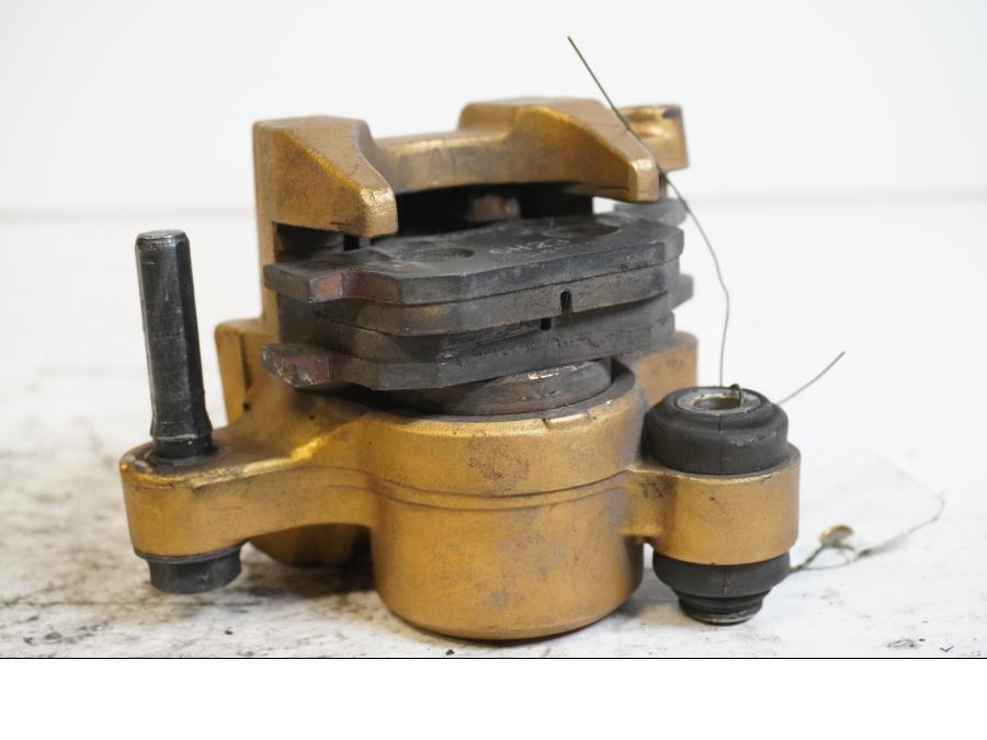 Höger sida på Bromsok från en Triumph Daytona 675 -2007 motorcykel.