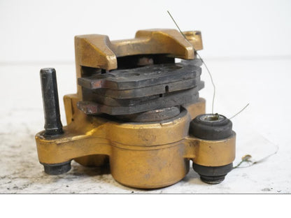 Höger sida på Bromsok från en Triumph Daytona 675 -2007 motorcykel.