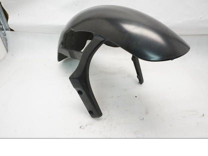 Vänster sida på Framskärm från en Ducati Monster 600 -2001 motorcykel.