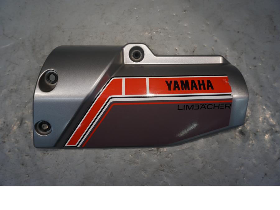 Framsidan på Värmeskydd från en Yamaha XT 1200 Z -2011 motorcykel.