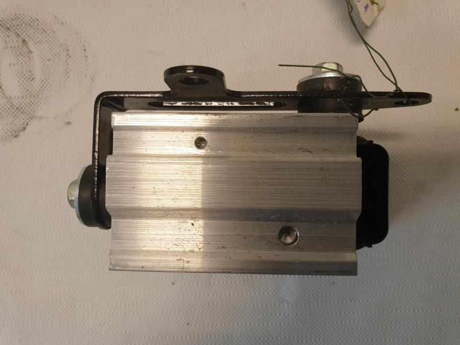 Höger sida på ABS Modulator från en Kawasaki Z 125 -2019 motorcykel.