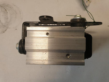 Höger sida på ABS Modulator från en Kawasaki Z 125 -2019 motorcykel.