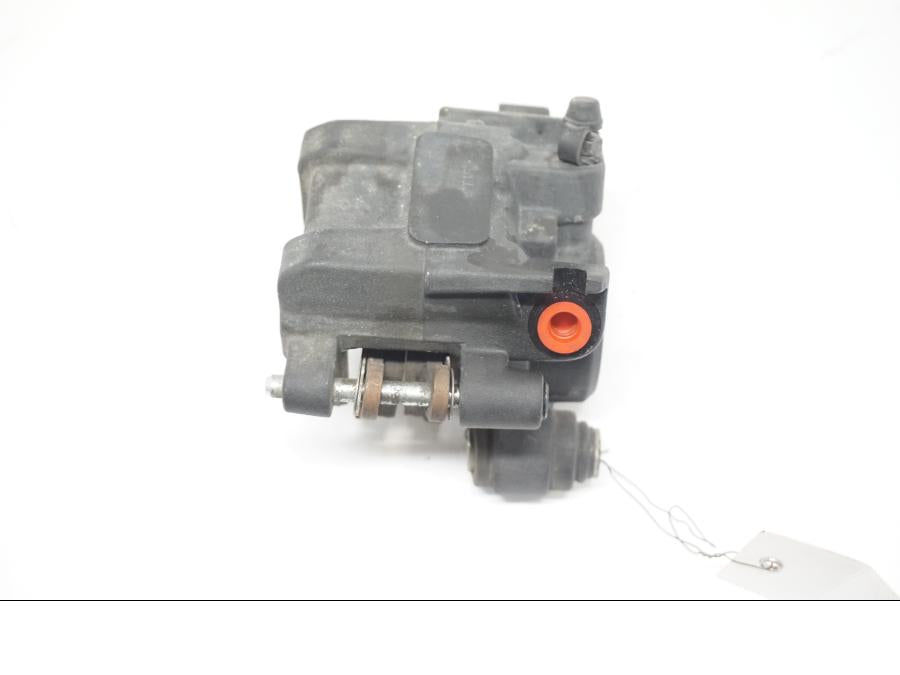 Framsidan på Bromsok från en Yamaha FZ1-SA -2007 motorcykel.