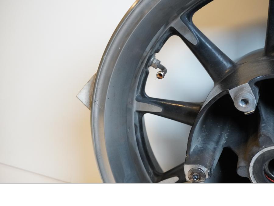 Extrabild6 på Fälg från en Kawasaki VN 1700 Classic Tourer -2009 motorcykel.