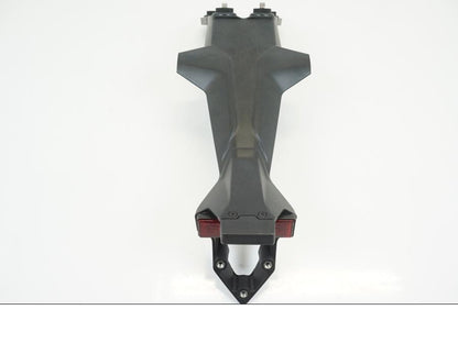 Höger sida på Skylthållare från en Ducati Monster 821 -2020 motorcykel.