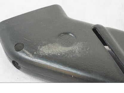 Baksidan på Luftintag från en Honda CBR 1000 F -1989 motorcykel.