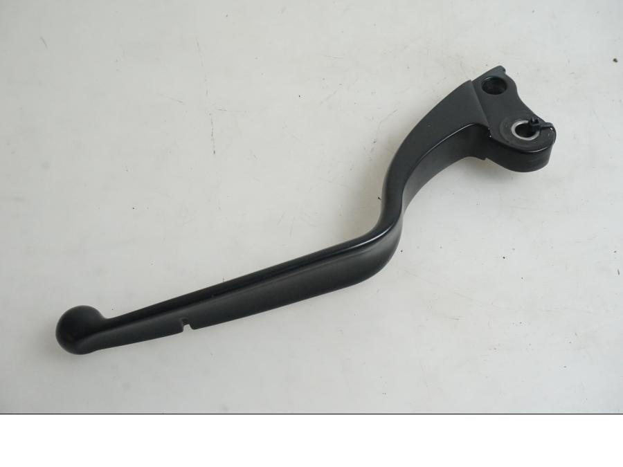 Baksidan på Kopplingsgrepp från en Indian Chieftain Dark Horse -2019 motorcykel.