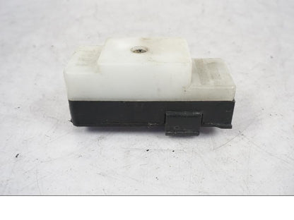 Vänster sida på Säkrings- och reläbox från en Suzuki GSX 550 EF -1985 motorcykel.