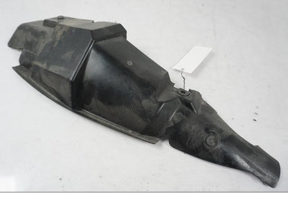 Framsidan på Värmeskydd från en Kawasaki ZX-6R -2005 motorcykel.