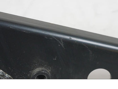 Höger sida på Bakram från en Suzuki VZR 1800 -2009 motorcykel.