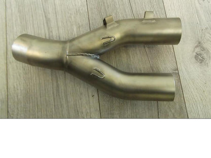 Framsidan på Mellanrör från en Ducati Monster 1200 -2015 motorcykel.