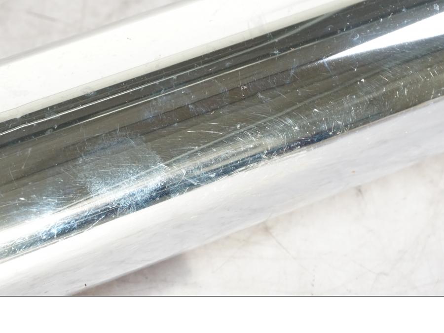 Snett uppifrån på Gaffeldekorrör från en Kawasaki VN 1500 -1996 motorcykel.