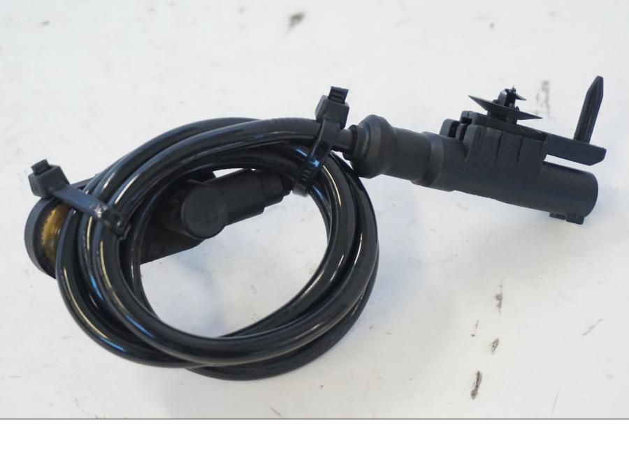 Höger sida på ABS givare från en Kawasaki ER-6N -2012 motorcykel.