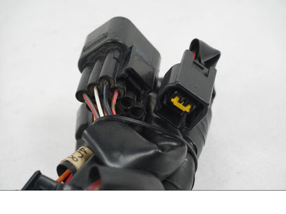 Snett uppifrån på Kablage från en Yamaha YZF 1000 R1 -2007 motorcykel.