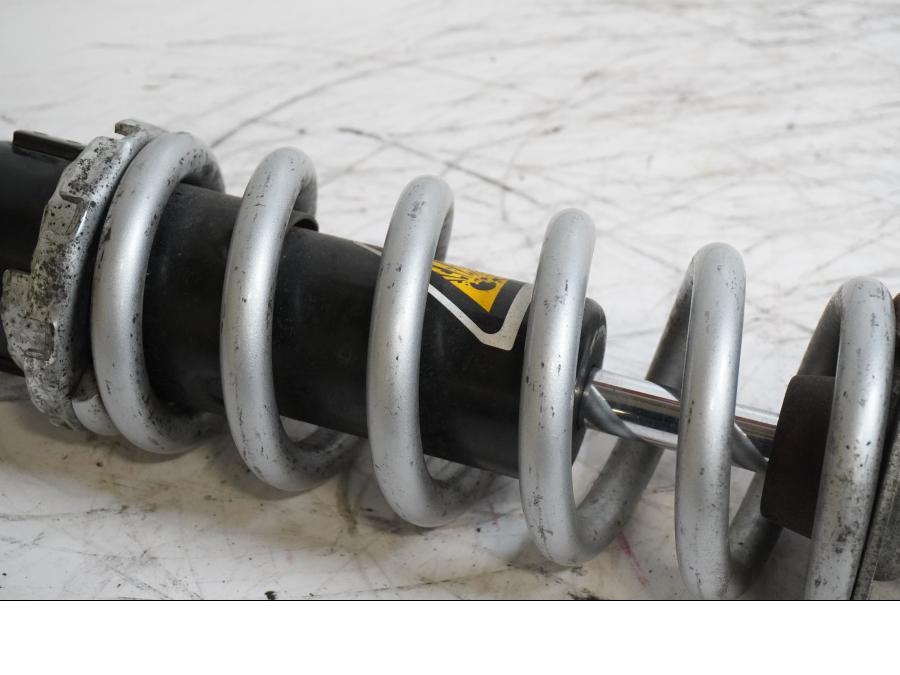 Höger sida på Stötdämpare från en Yamaha FZ-1 N -2007 motorcykel.